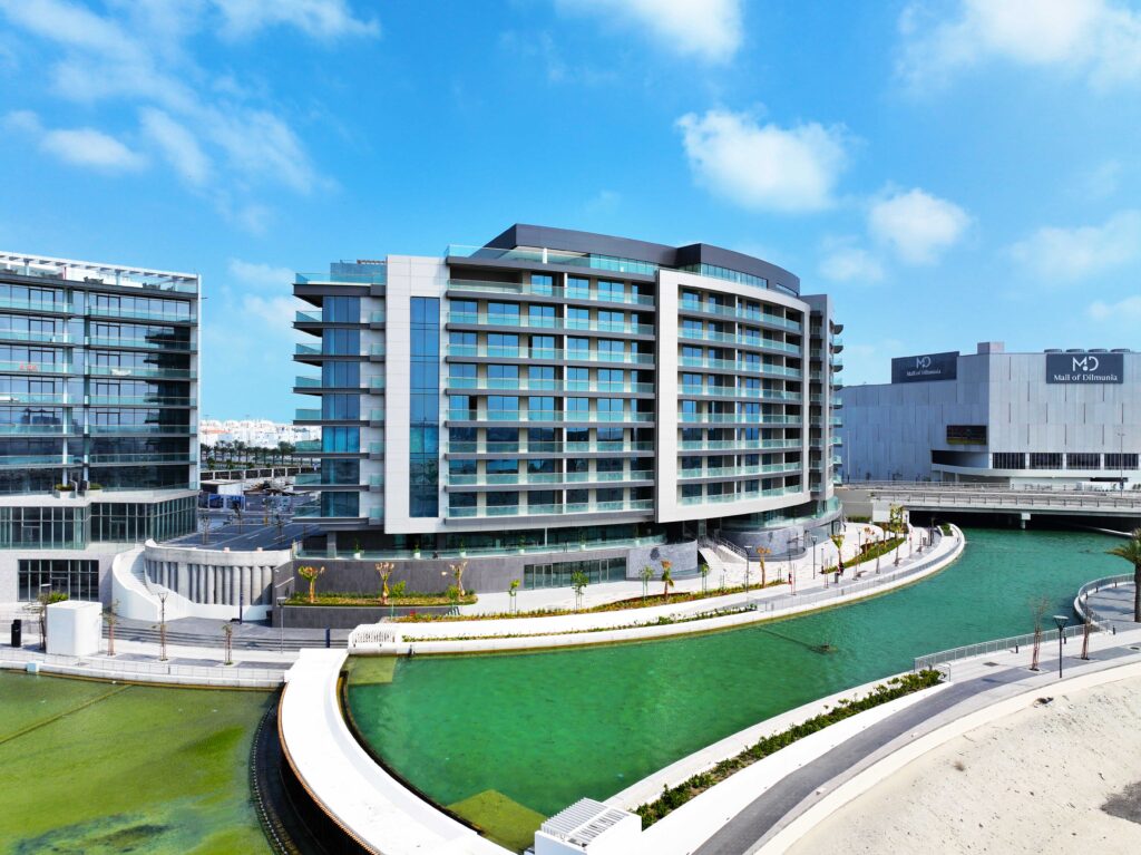 Strata-2 Commercial property in Bahrain featuring minimalist architecture