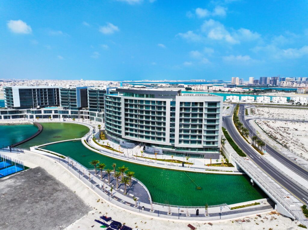 Strata-4 Commercial property in Bahrain featuring minimalist architecture